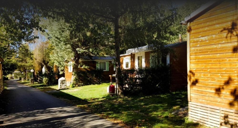 Camping L'Enclave Mobil-Home Estavar エクステリア 写真