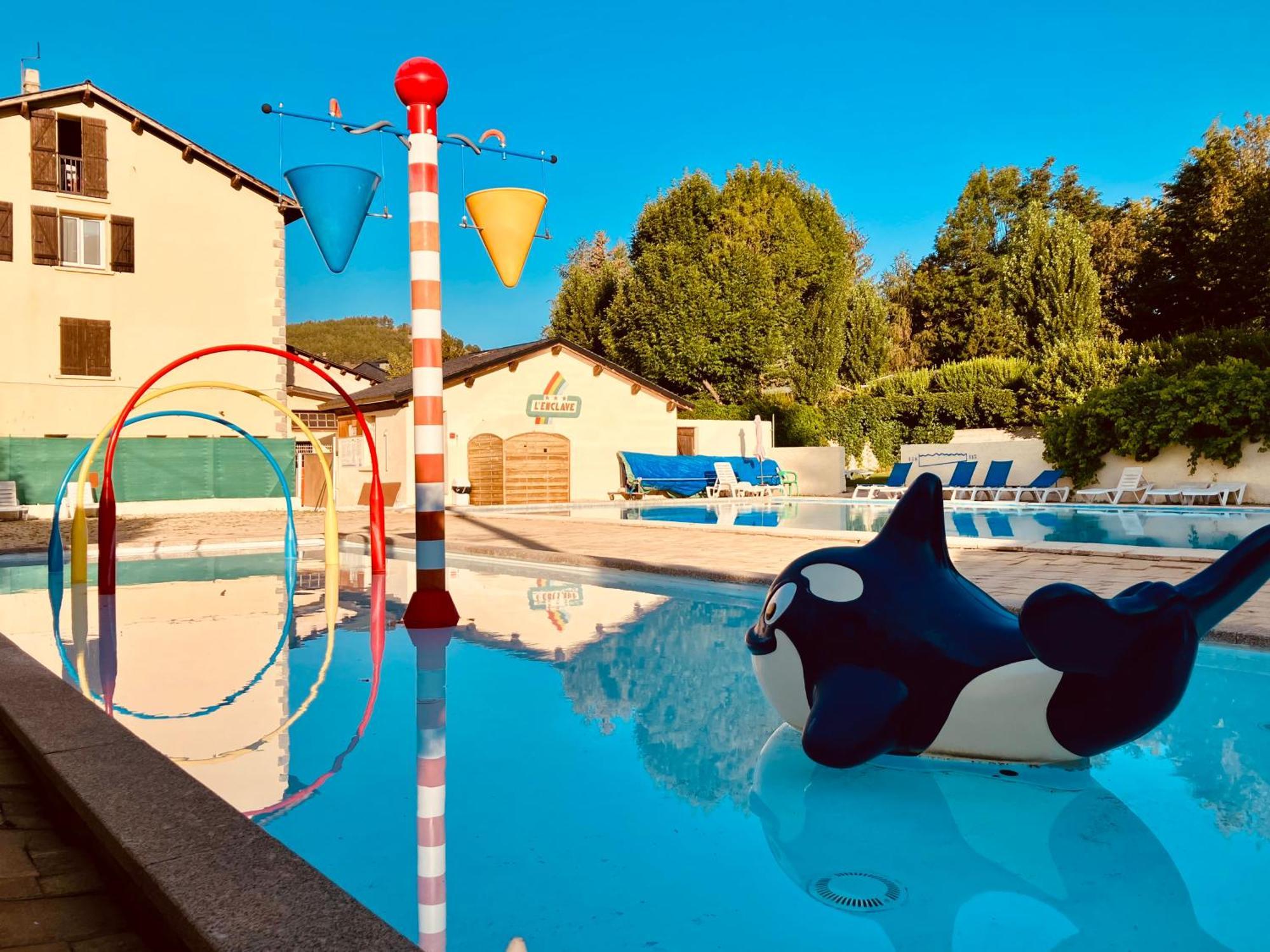 Camping L'Enclave Mobil-Home Estavar エクステリア 写真