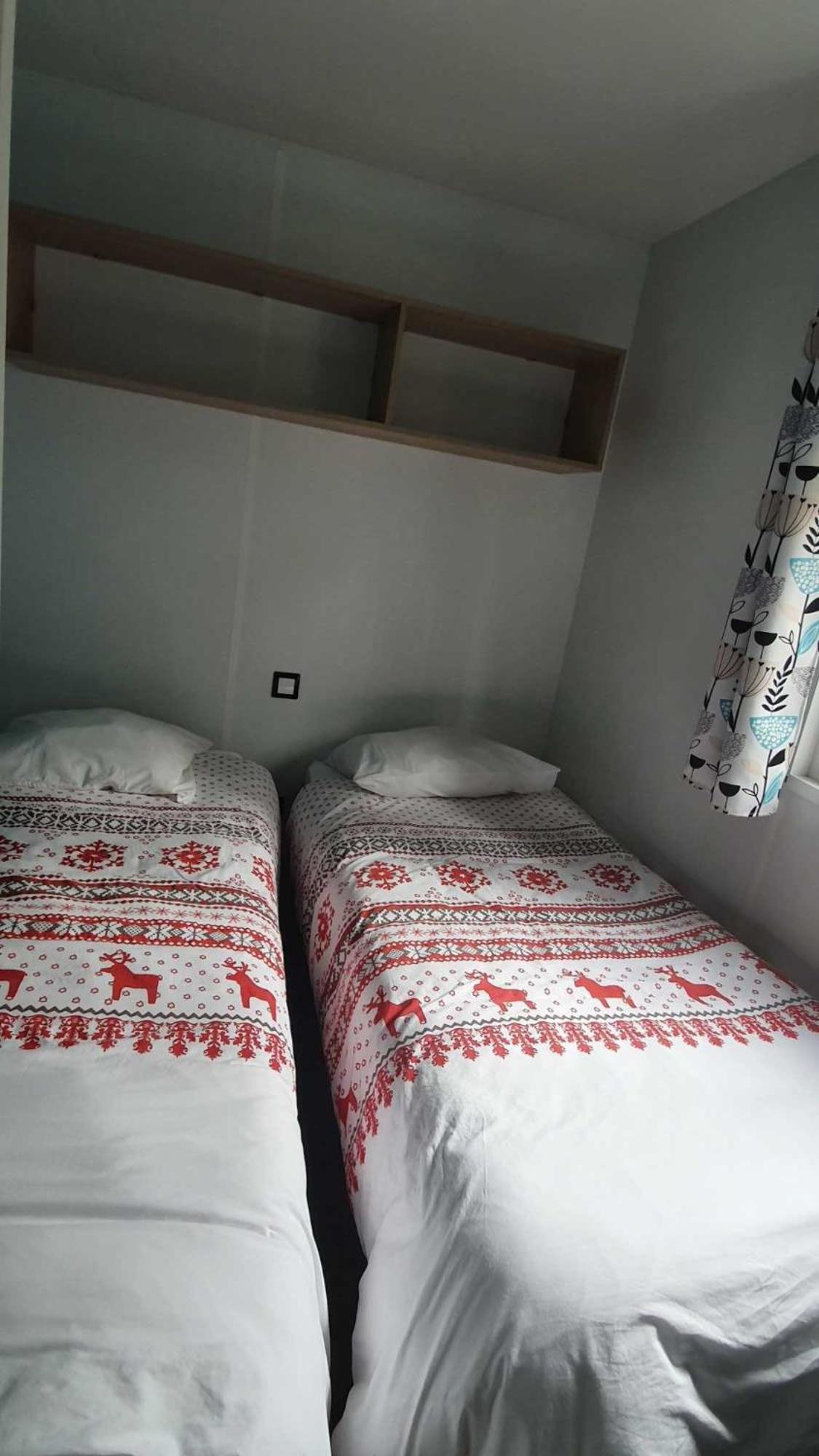 Camping L'Enclave Mobil-Home Estavar エクステリア 写真