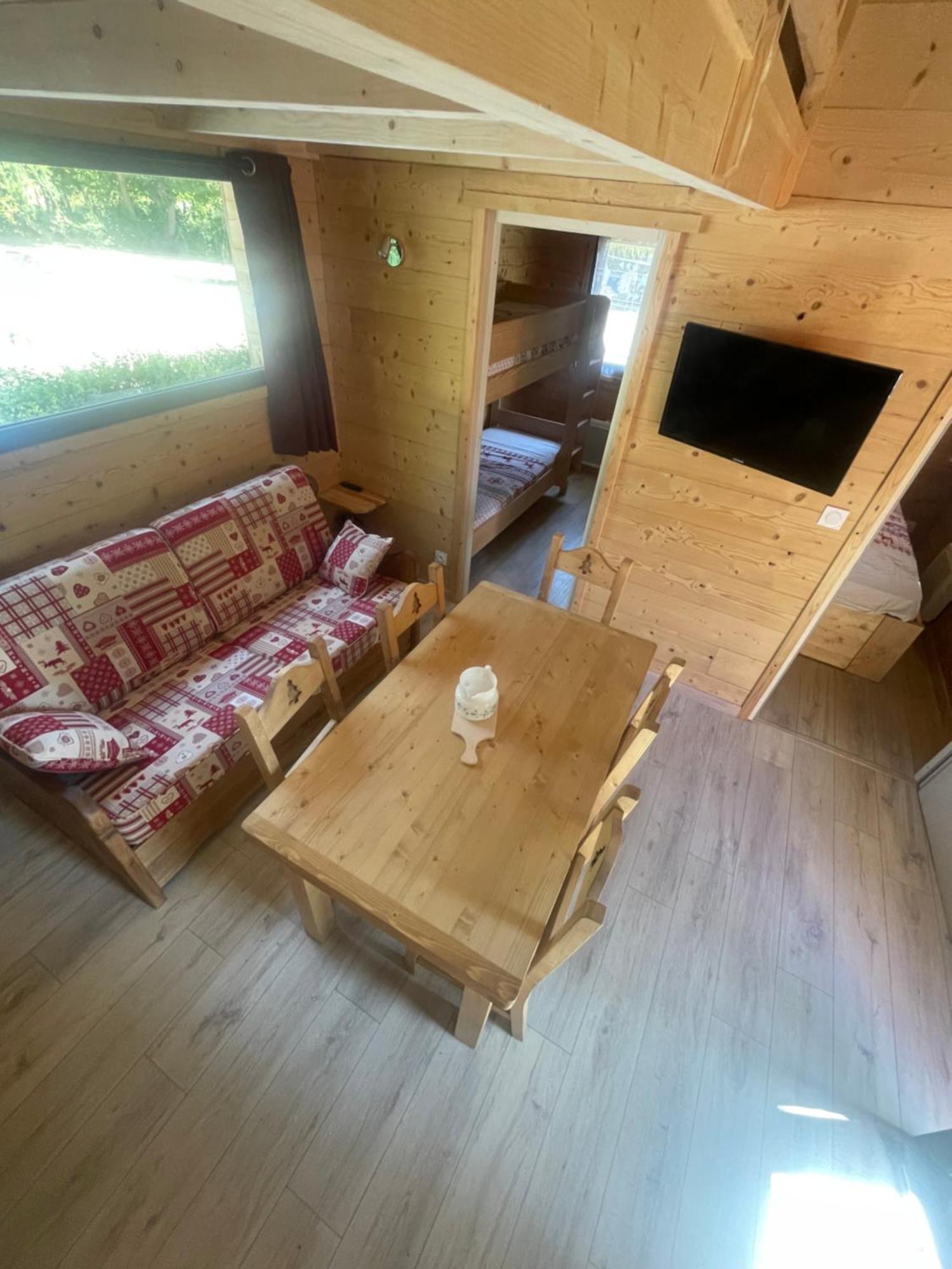 Camping L'Enclave Mobil-Home Estavar エクステリア 写真