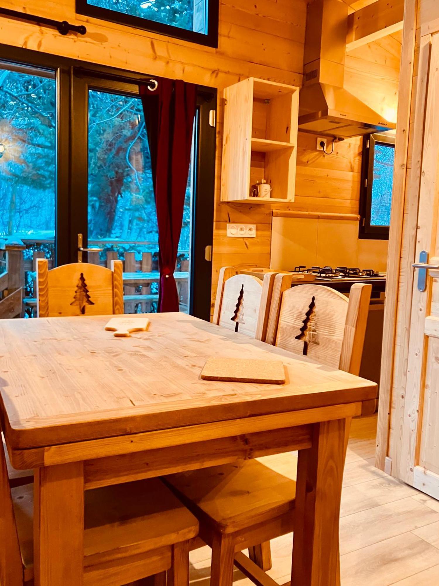 Camping L'Enclave Mobil-Home Estavar エクステリア 写真